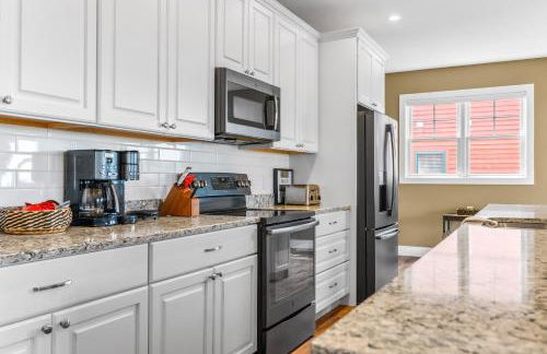 Golf in Luxury - 4BDR Home on Agaming Golf Course - by Torch Lake - Foto 12