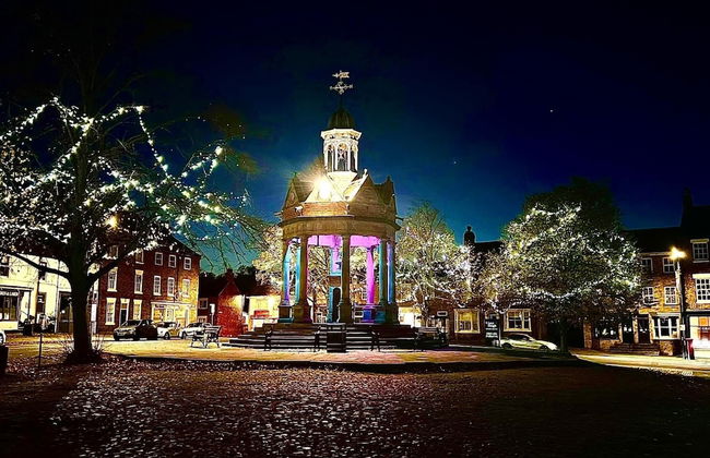 Private Annex, Parking, Wifi, 2mins to J48 A1 M1 - Foto 10