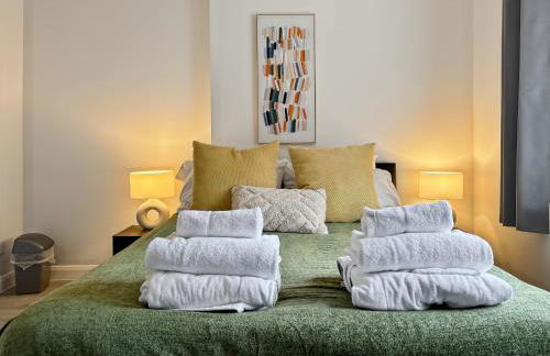 Family Holiday Home With Hot Tub Sauna Sleeps 8 - Foto 33