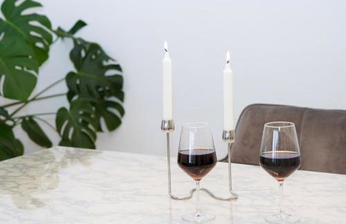 Yeganeh Stays Cologne - Foto 19