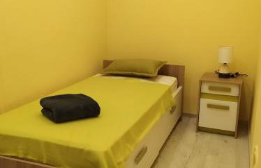 Apartment Quiet Getaway - Photo 36