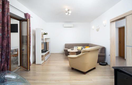 KUŽINIĆI - Foto 21