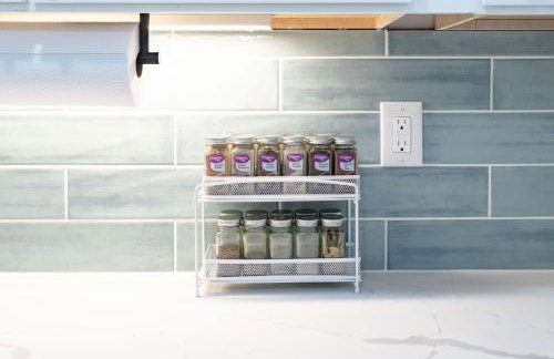 Winston Sleeps 16 - 2 Kitchens - Photo 32