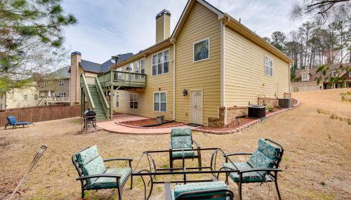 Pool Table and Patio Cozy Lawrenceville Apt - Foto 3