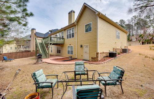 Pool Table and Patio Cozy Lawrenceville Apt - Foto 3