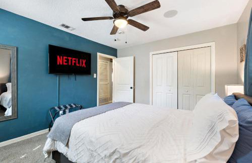 DFW Mid-Cities Oasis with Pool, Hot Tub and Fire Pit - Photo 18