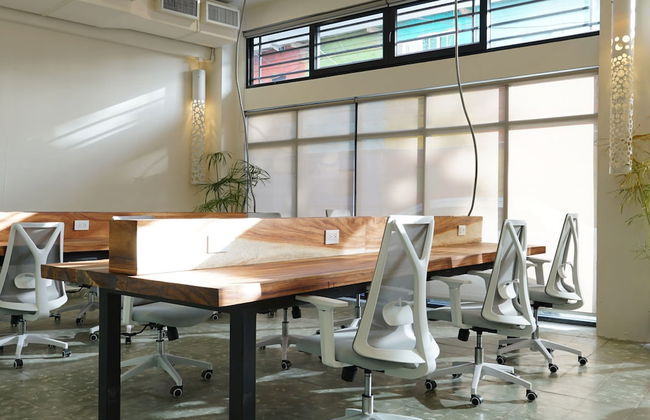 w Beautiful Loft in Santa Ana - Photo 30