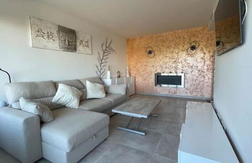 Apartment by the beach with pool and private parking - Foto 17