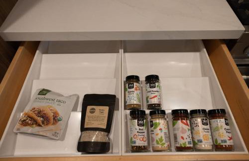 Seaside Home Modern Retreat with Breathtaking Views and Beachside Charm - Foto 38