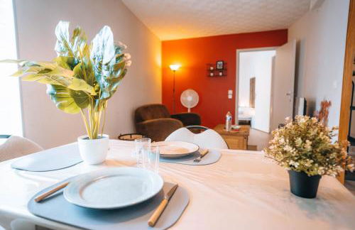 LE PETIT VOLTAIRE - Proche Centre Ville - Spacieux - Foto 3