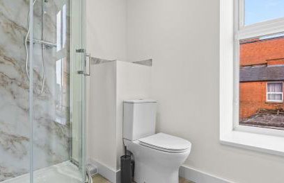 2BR Apartment with Sofa bed I Prime Town Centre Location I Gold St D-Lux, Modern Amenities, Walk to Train, Bus Stations, Shops & Cafés I Leisure and Business Stays Welcome - Foto 22