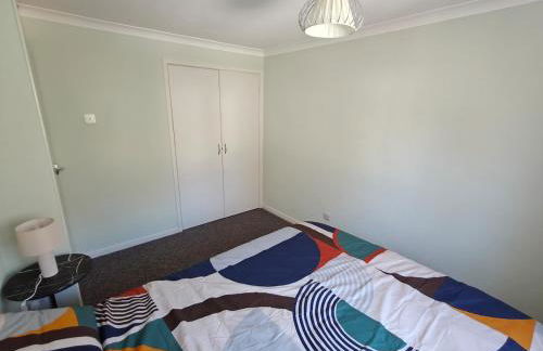 Timeless 2 Bedroom Townhouse Near The City Centre With Drive Parking - Photo 18