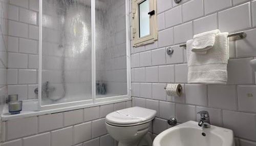 Al Bellini House Centro Storico Mura Greche - Foto 5, towels, Shower