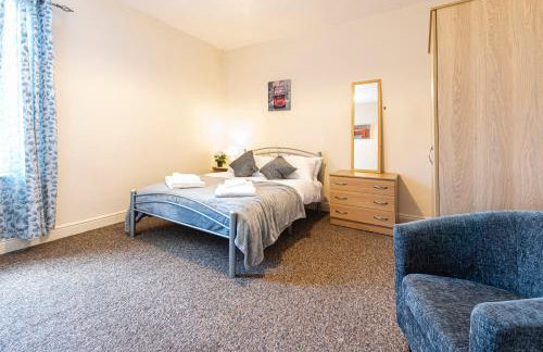 Harbour place in Newcastle under Lyme with Parking, perfect for Contractors or Alton Towers - Foto 46