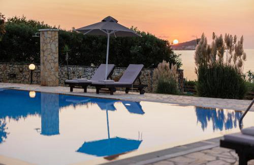 Beachfront Villa Dionysos - With private beach - Foto 25