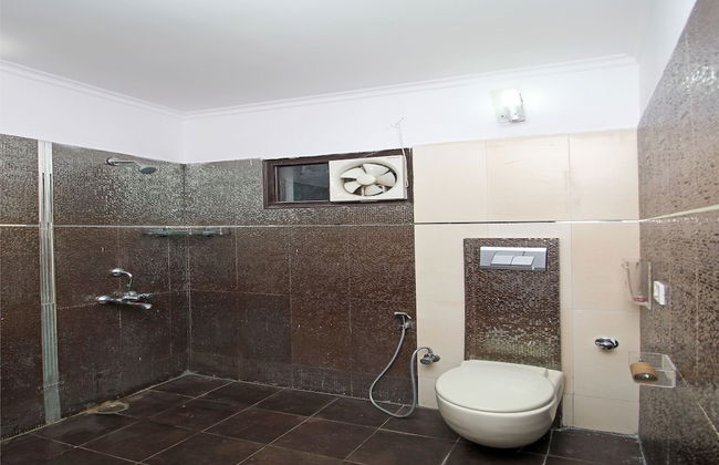 OYO 9399 Home Valley View 2BHK Villa Sattal - Foto 12