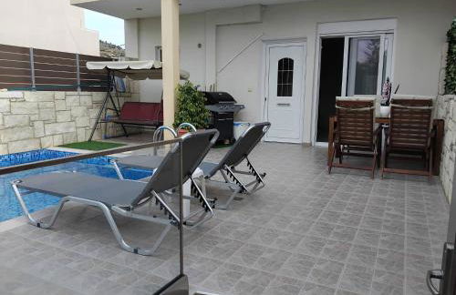 “Theeporto” Maisonette with pool - Photo 6