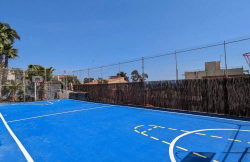 Basketball court, pool, BBQ, gardens, seaviews - Foto 74