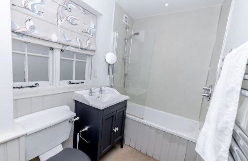 New - Pink cottage, Noss Mayo sleeps 7 - Foto 8