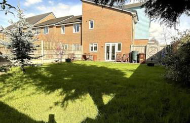 3-bedroom house close to city centre - Foto 8
