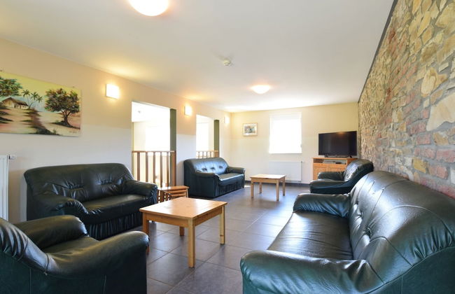 Holiday Home in Rendeux With Pool & Sauna - Photo 18