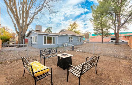 Walk to Old Town - Cozy Restored Cottage - Foto 43