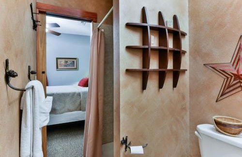 The Hiding Place - Foto 24