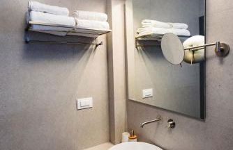 Azure Naousa - Photo 18