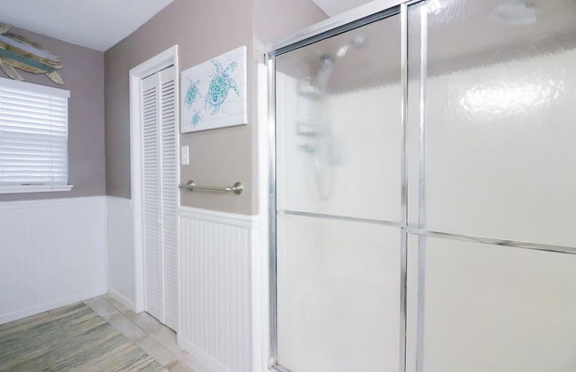 Sunny Daze Walk to Beach 2 Decks Pet Friendly Has a Mini Bar - Foto 44