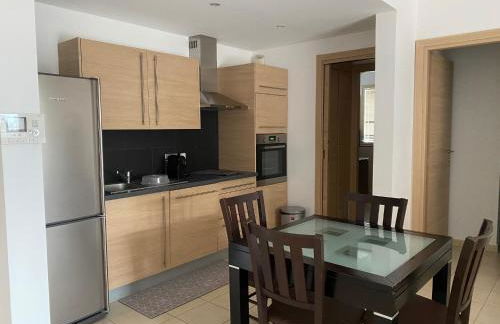 Superbe appartement avec parking privé, proche commerces et mer - Foto 10