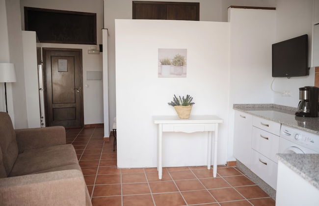 APARTAMENTOS VIVE TRUJILLO - Photo 6