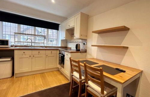 One-Bedroom flat in Cheam Village - Foto 15