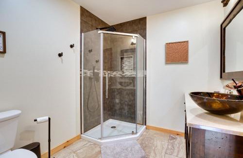 5 Mi to Slopes! Group Ski House with Game Room - Foto 22