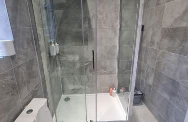 4-Bed Manchester Retreat Great for Groups - Foto 11