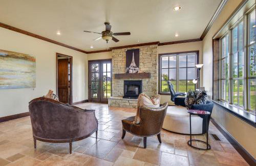 Spacious Edmond Vacation Rental with Hot Tub! - Foto 6