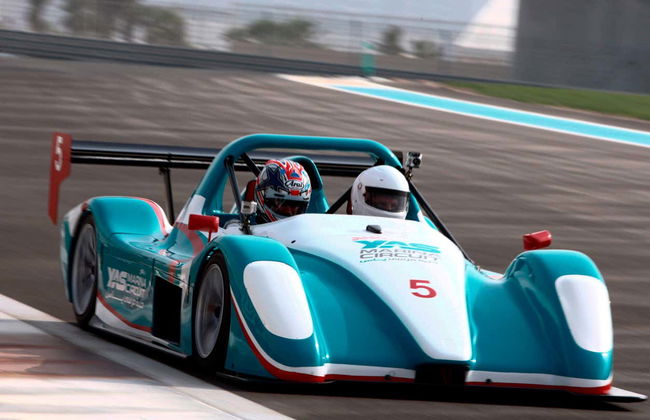 Paseo en Radical SST por Yas Marina - Foto 7