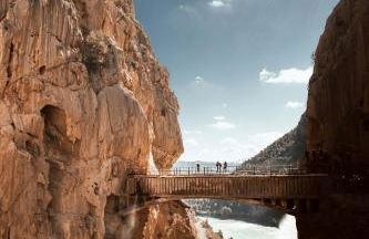 New apartment in the city center 3beds, 2baths & parking - Photo 29