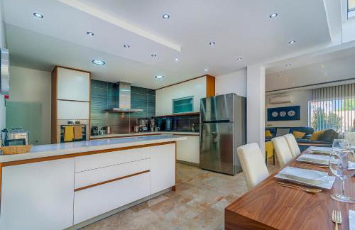 villa Aqua-Jacuzzi-heatable pool-sauna-gym-snooker - Foto 17