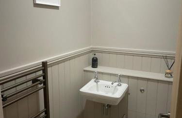 The Merchants Barn - A New Unique Town Centre Home - Photo 19