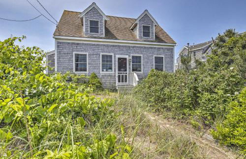 Oceanfront Gem with Sunroom and Fireplace in Cape Cod - Foto 2