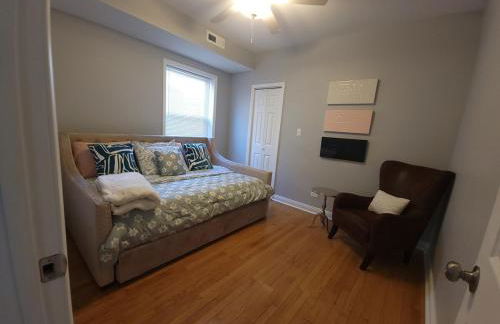 Beautiful Big 3 bedroom Quiet Apt near downtown - Foto 32