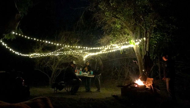 Desfrutando da noite do oásis de Pica