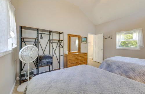 Close to Beach and P-Town! Cottage with Bay Views - Foto 16