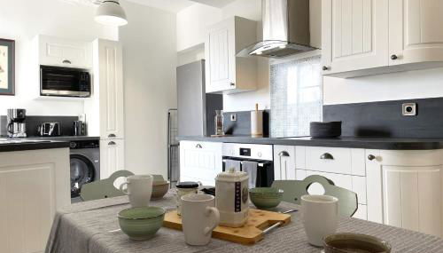 La Catène - Balcon Quartier Perret UNESCO - Photo 3, stove, pet friendly, toaster, minibar