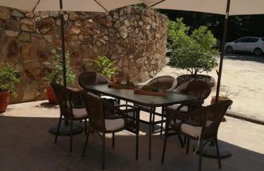 Magnífica Villa Familiar Con Piscina a 8Km Playa - Photo 5