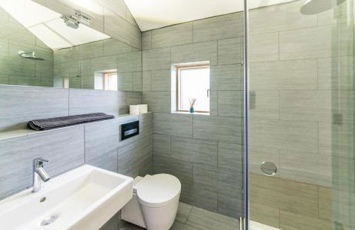 The Den, Architect Designed Barn, Beautiful Location - Foto 47