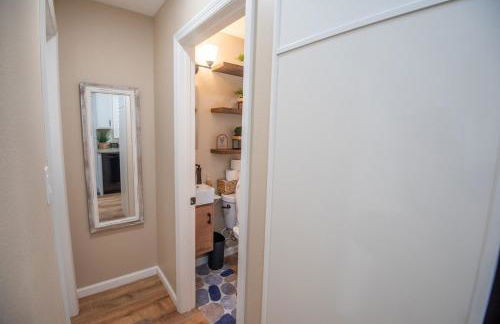 Cozy 1-Bedroom Getaway with All the Essentials - Foto 19