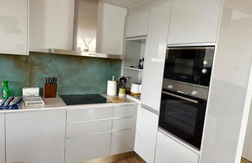 Beachfront Penthouse! - Photo 16