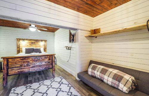 Rural Outdoor Oasis! Edgemont Cabin with Fire Pit - Foto 19