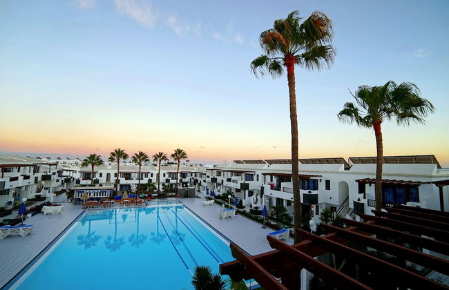 Apartamentos Plaza Azul - Photo 26